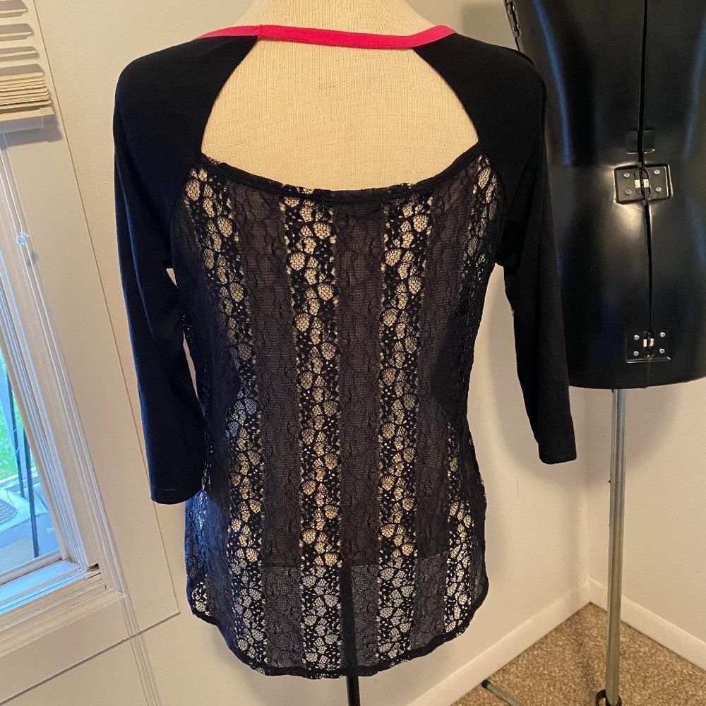 Maurices Boho Lace Back 3/4 Sleeve V-neck T-shirt Womens Top Size LG